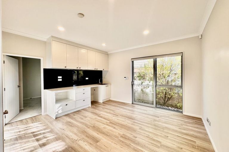 Photo of property in 18 Hangahai Road, Flat Bush, Auckland, 2019