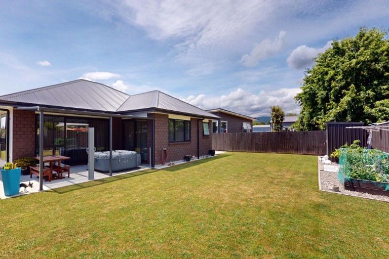 Photo of property in 6 Fuller Close, Levin, 5510