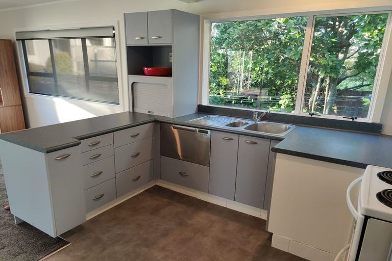 Photo of property in 78 Seaview Road, Paraparaumu Beach, Paraparaumu, 5032