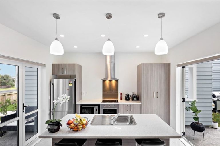 Photo of property in 77 Grove Road, Papakura, 2110