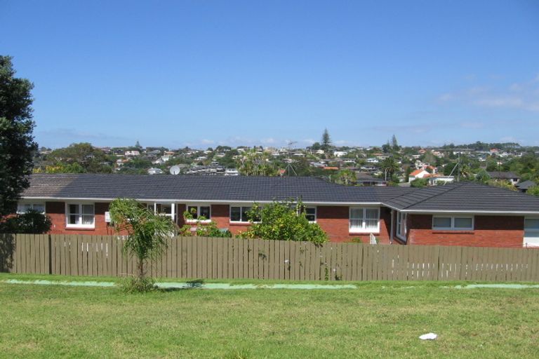 Photo of property in 4/420 Beach Road, Mairangi Bay, Auckland, 0630