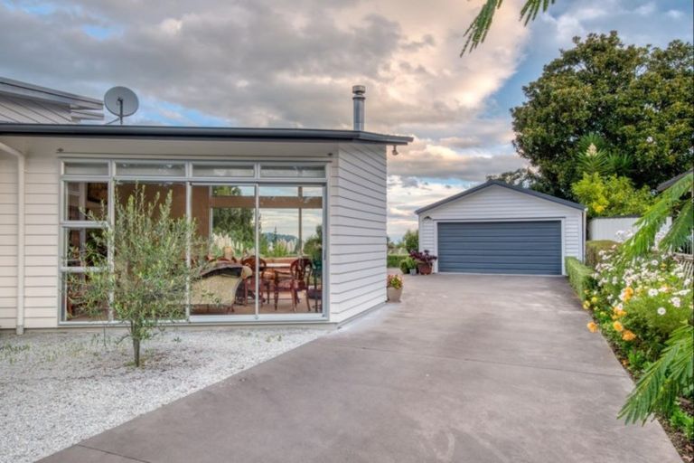 Photo of property in 57 Hillview Terrace, Mangapapa, Gisborne, 4010