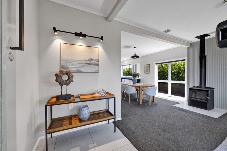 Photo of property in 110 Manawapou Road, Hawera, 4610