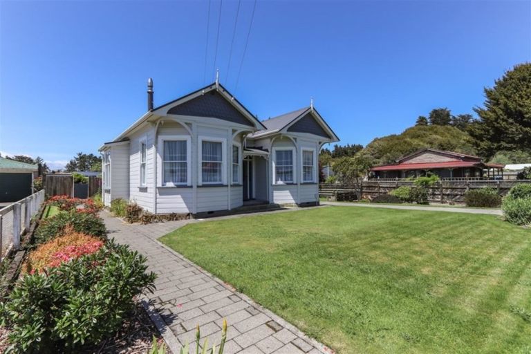 Photo of property in 49 Moa Street, Inglewood, 4330