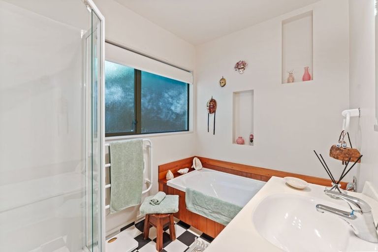 Photo of property in 13 Horopito Road, Waikanae, 5036