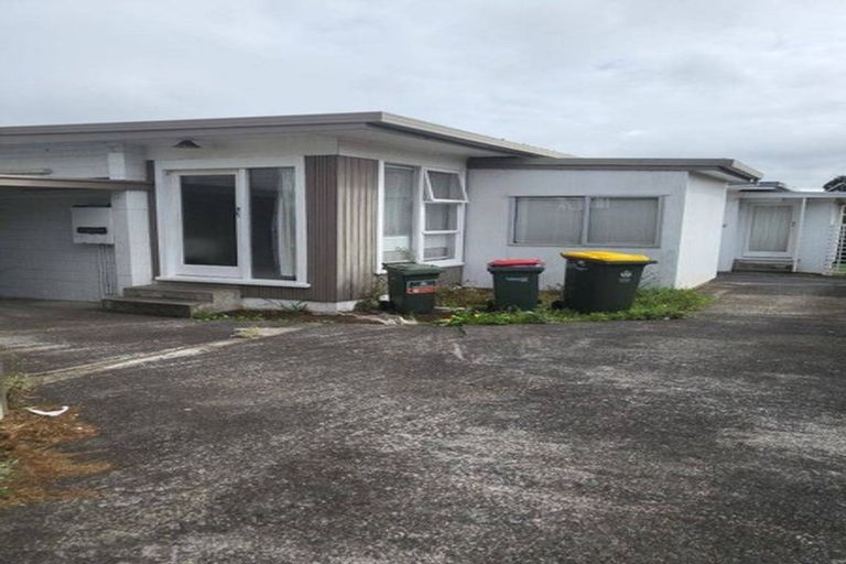 Photo of property in 2/8 James Road, Manurewa, Auckland, 2102