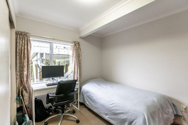 Photo of property in 2/121 Hataitai Road, Hataitai, Wellington, 6021
