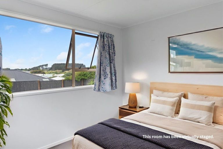 Photo of property in 62 Toi Street, Otaki Beach, Otaki, 5512