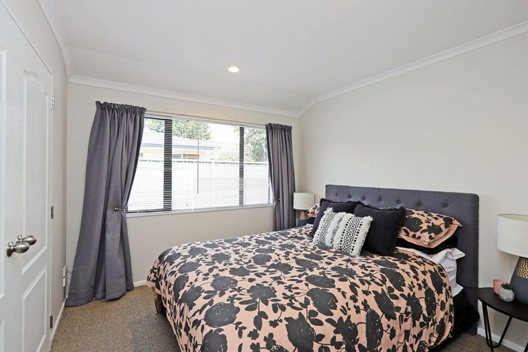 Photo of property in 24 Chelsea Drive, Taradale, Napier, 4112