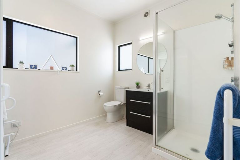 Photo of property in 19 Mccormick Place, Pauanui, Hikuai, 3579