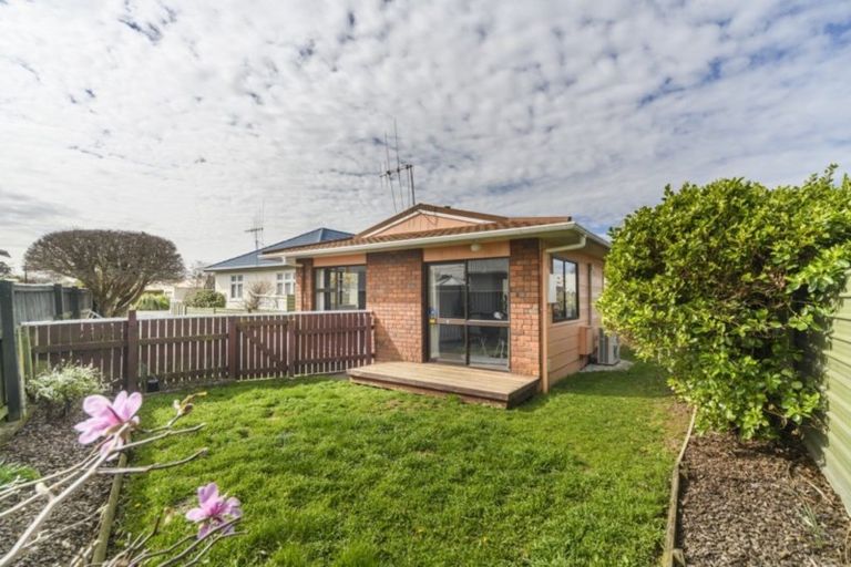 Photo of property in 7a Marama Crescent, Palmerston North, 4414