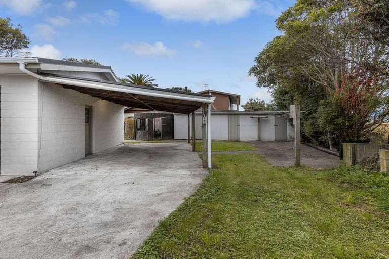 Photo of property in 189 Tararua Road, Levin, 5571