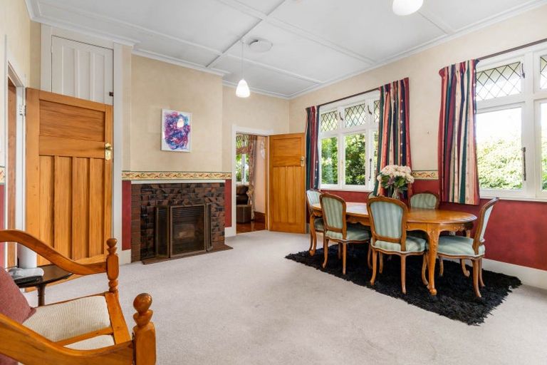 Photo of property in 6 Ross Street, Marton, 4710