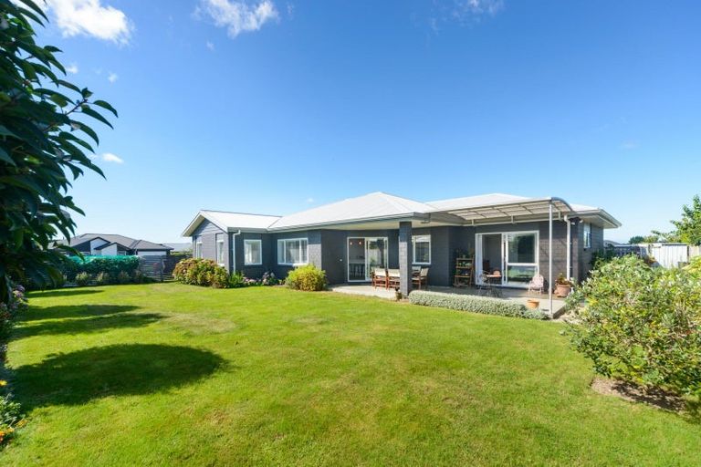 Photo of property in 13 Cherry Place, Feilding, 4702