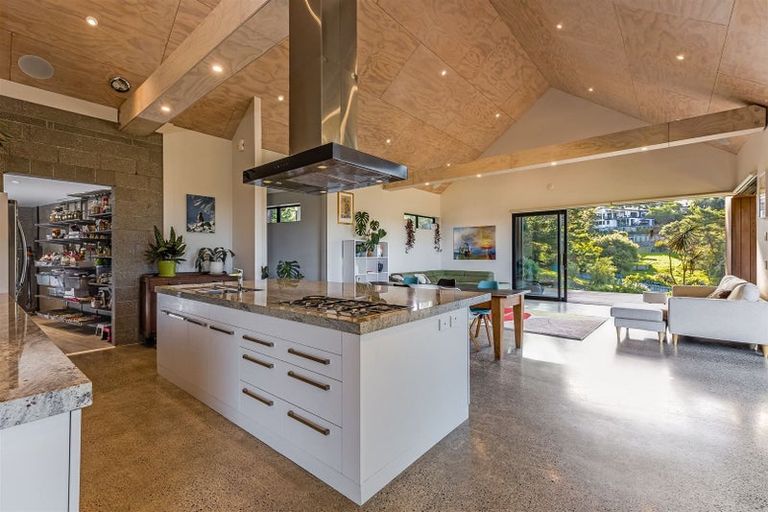 Photo of property in 24a Christian Road, Swanson, Auckland, 0614