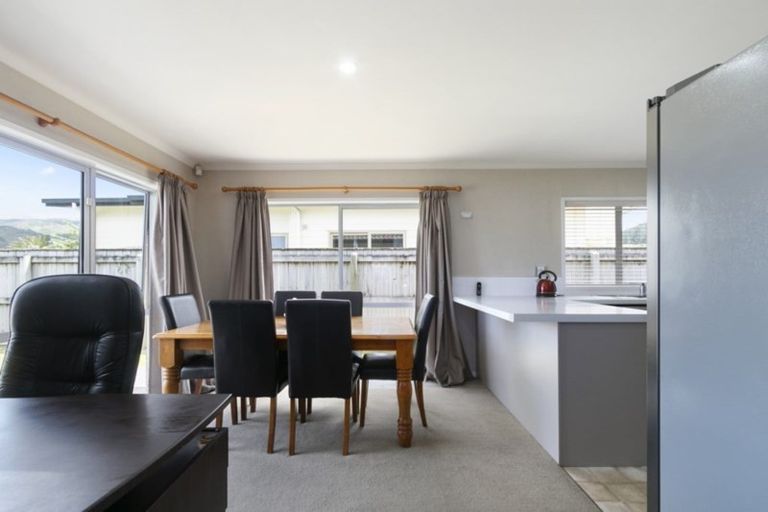 Photo of property in 10 Fraser Colman Grove, Wainuiomata, Lower Hutt, 5014