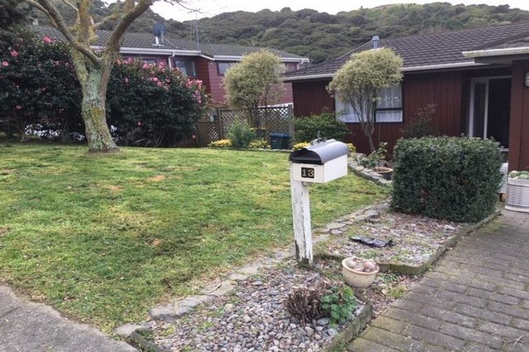 Photo of property in 13 Shackle Lane, Whitby, Porirua, 5024