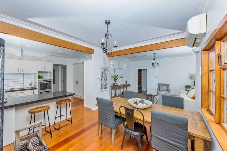 Photo of property in 15 Edward Street, Riverhead, 0820