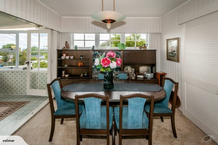 Photo of property in 1/209 Onewa Road, Birkenhead, Auckland, 0626