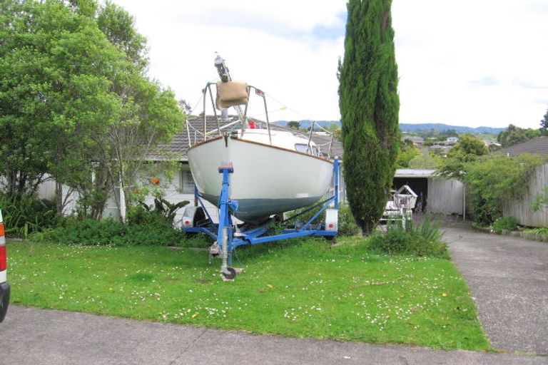 Photo of property in 19 Seakens Way, Glen Eden, Auckland, 0602