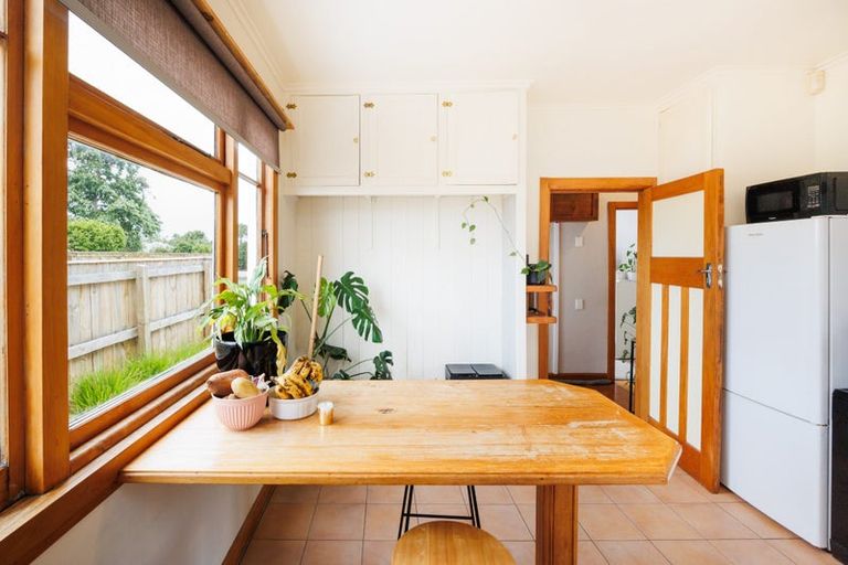 Photo of property in 40 Rongopai Street, Palmerston North, 4414