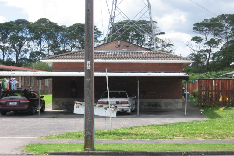 Photo of property in 2/76 Portage Road, New Lynn, Auckland, 0600
