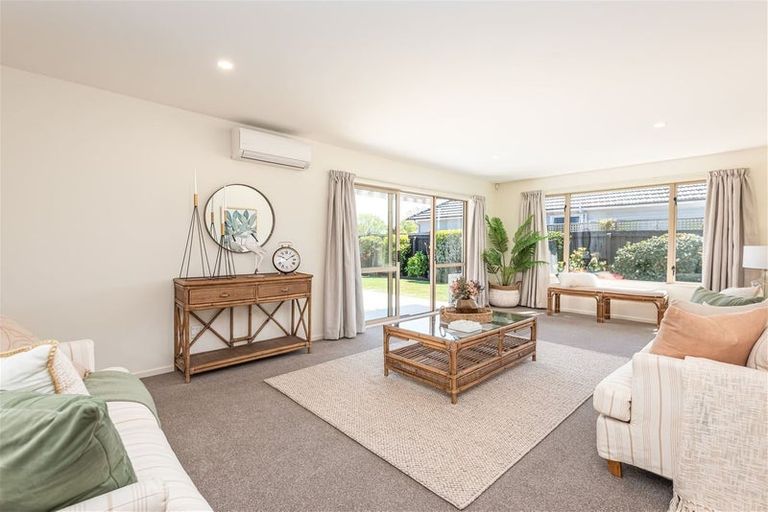 Photo of property in 53 Saint Martins Road, Saint Martins, Christchurch, 8022