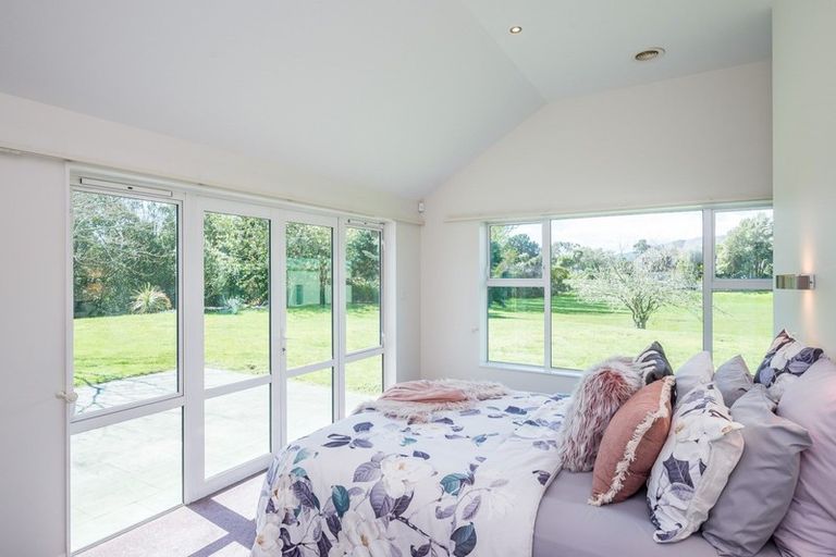 Photo of property in 39 Killalea Place, Paraparaumu, 5032