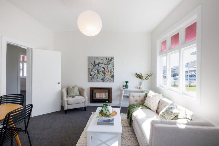 Photo of property in 33 Mcgiffert Street, Palmerston North, 4410