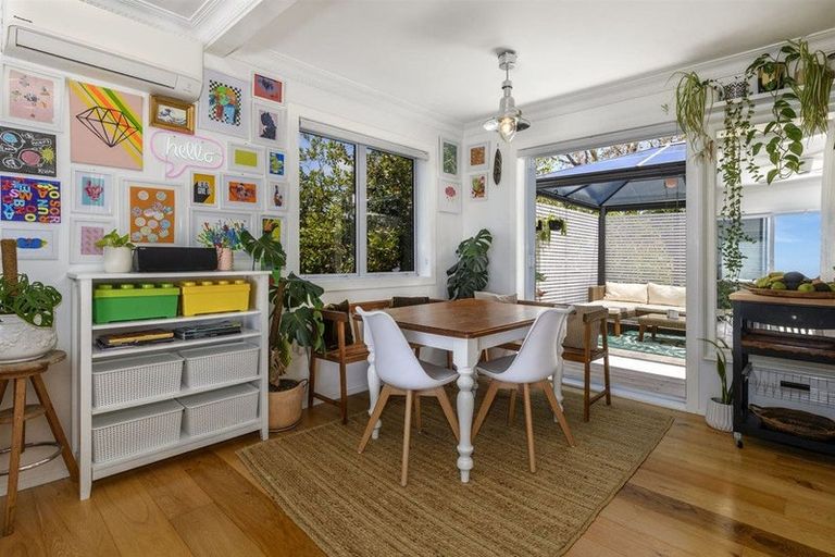 Photo of property in 552 Otumoetai Road, Matua, Tauranga, 3110