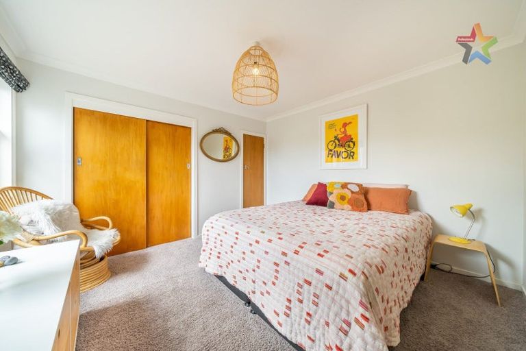 Photo of property in 59 Oroua Street, Eastbourne, Lower Hutt, 5013