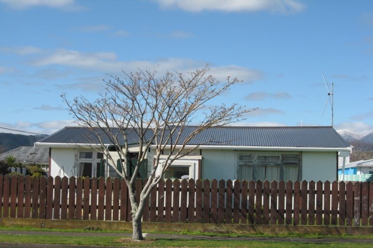 Photo of property in 48 George Street, Levin, 5510