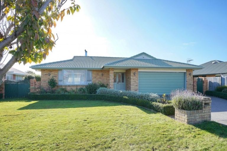 Photo of property in 238 Kingsbury Avenue, Rangiora, 7400