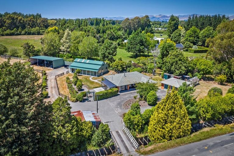 Photo of property in 704 Hawkins Road, Marshland, Christchurch, 8051
