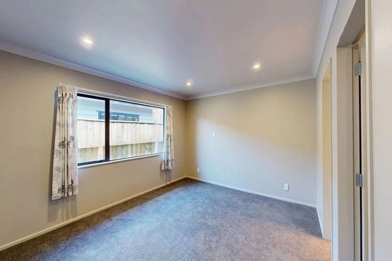 Photo of property in 27 Moonsail Drive, Whitby, Porirua, 5024