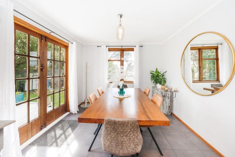 Photo of property in 30 Sutherland Crescent, Westbrook, Palmerston North, 4412