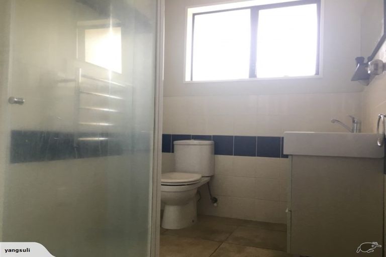 Photo of property in 3/41 Picton Avenue, Riccarton, Christchurch, 8011