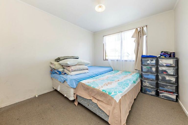 Photo of property in 4 Blackgate Place, Weymouth, Auckland, 2103