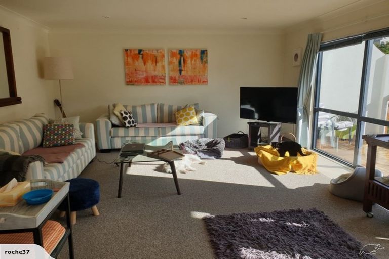 Photo of property in 108b Westchester Drive, Churton Park, Wellington, 6037