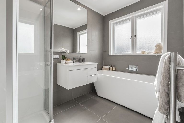 Photo of property in 6 Gumdiggers Lane, Riverhead, 0820