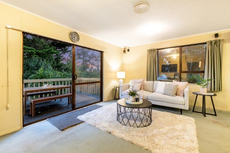 Photo of property in 6 Japonica Crescent, Ranui, Porirua, 5024