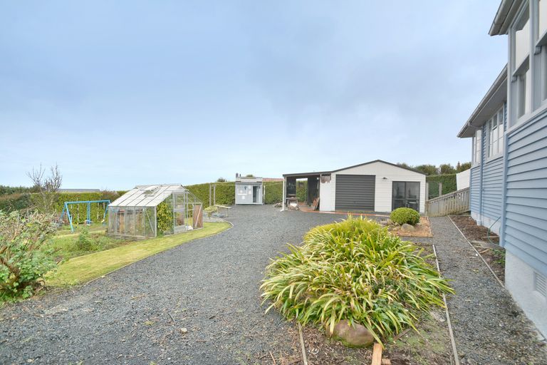 Photo of property in 5 Ellersley Street, Halfway Bush, Dunedin, 9010