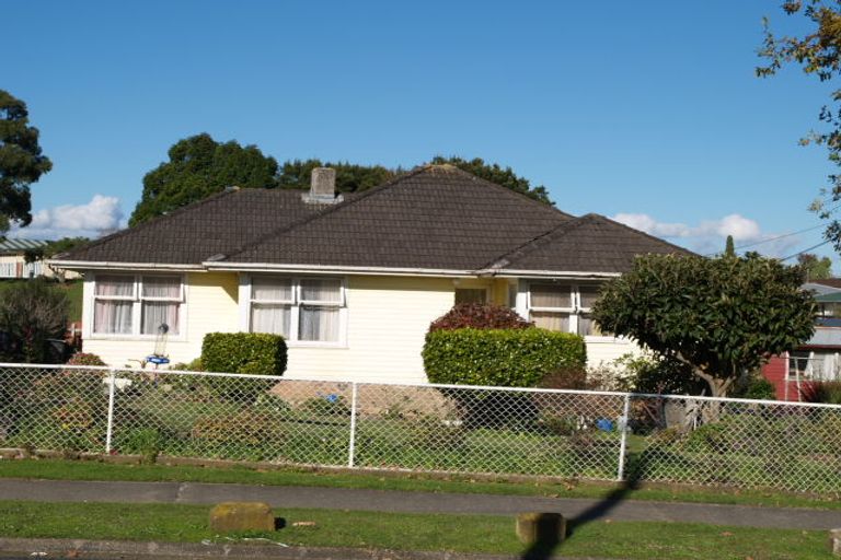 Photo of property in 29 Raglan Street, Mangere East, Auckland, 2024