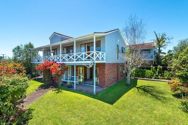 Photo of property in 136a Calliope Road, Stanley Point, Auckland, 0624