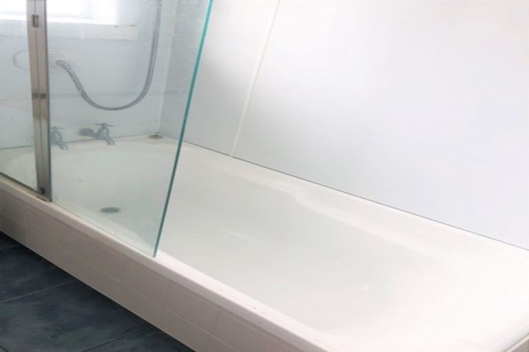 Photo of property in 54 Marama Crescent, Spotswood, New Plymouth, 4310