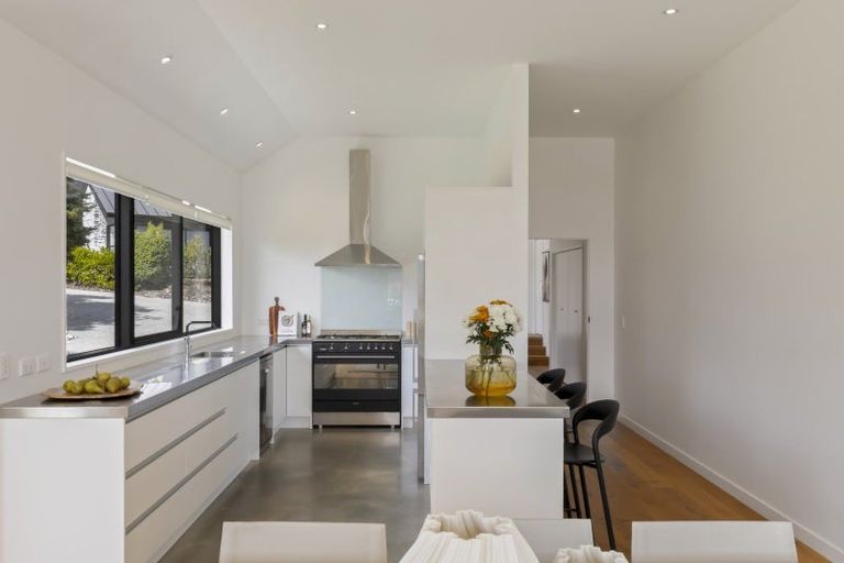 Photo of property in 3 Pioneer Court, Jacks Point, Queenstown, 9371