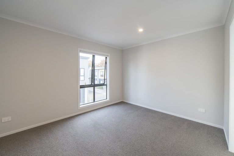 Photo of property in 12 Emmadale Lane, Hamilton East, Hamilton, 3216