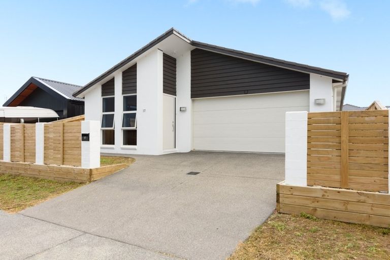 Photo of property in 17 Pimelea Street, Papamoa Beach, Papamoa, 3118