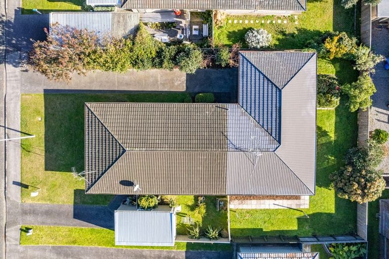Photo of property in 11 Anthony Grove, Paraparaumu Beach, Paraparaumu, 5032