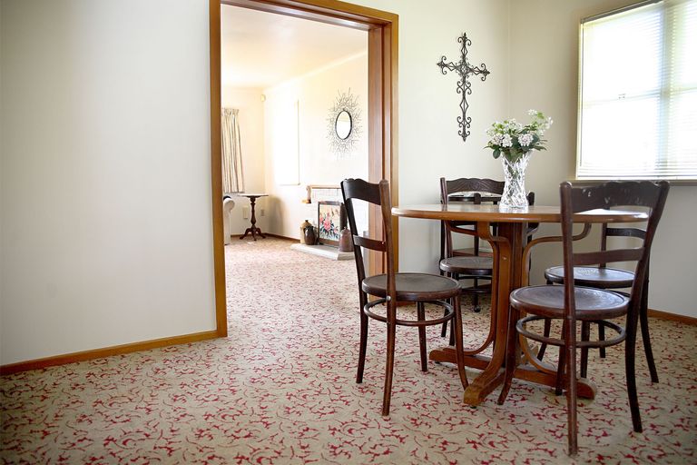 Photo of property in 32 Youngs Road, Papakura, 2110